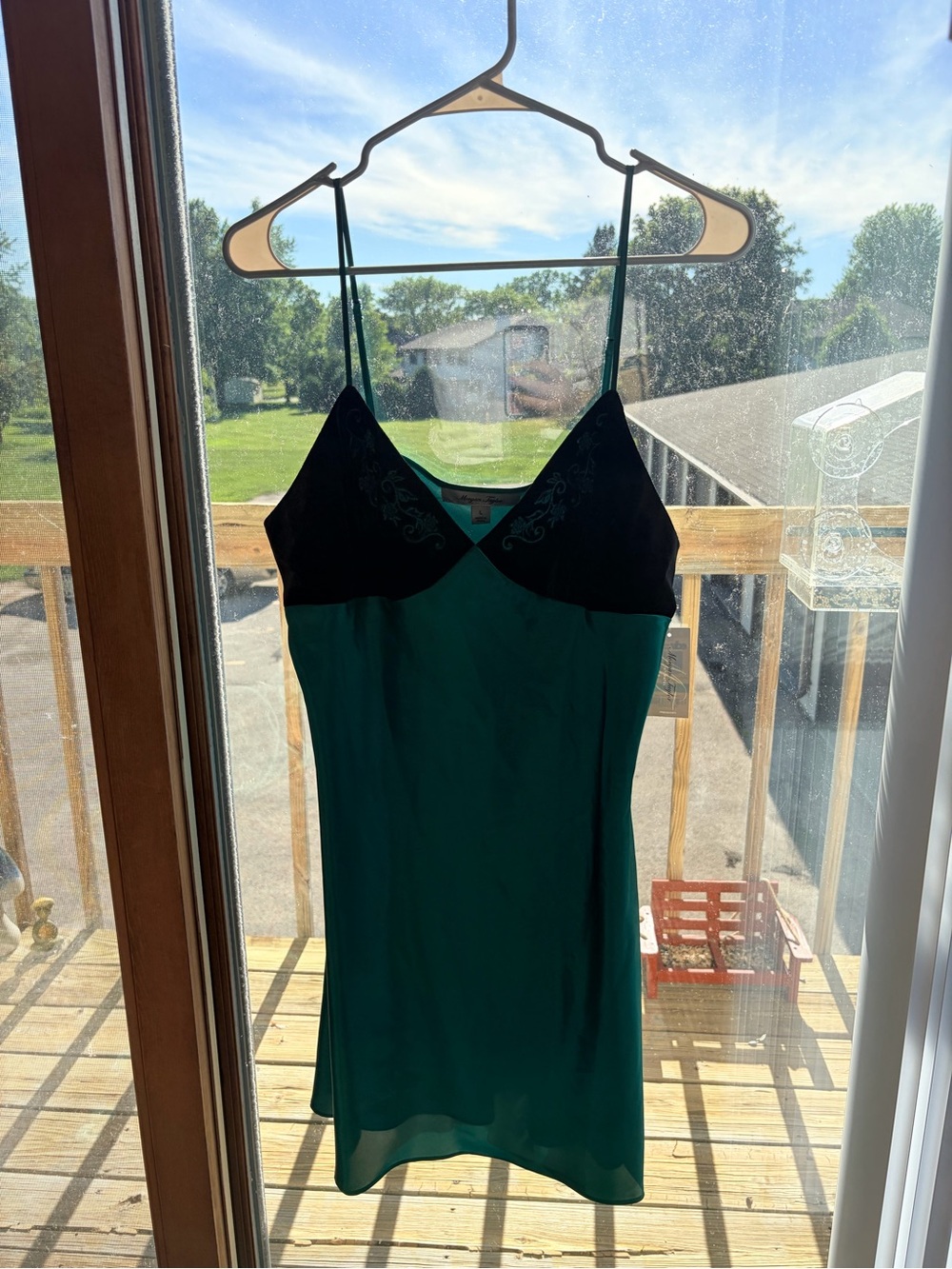 Morgan Taylor Women’s Green & Black Velvet Slip Dress Brand New size large